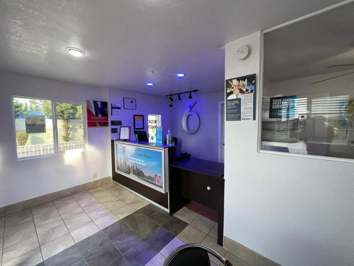 Motel 6-Orange, Ca - Anaheim Ngoại thất bức ảnh