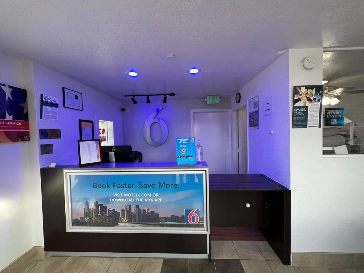 Motel 6-Orange, Ca - Anaheim Ngoại thất bức ảnh